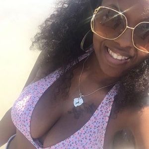 Meet your Posher, Latrice